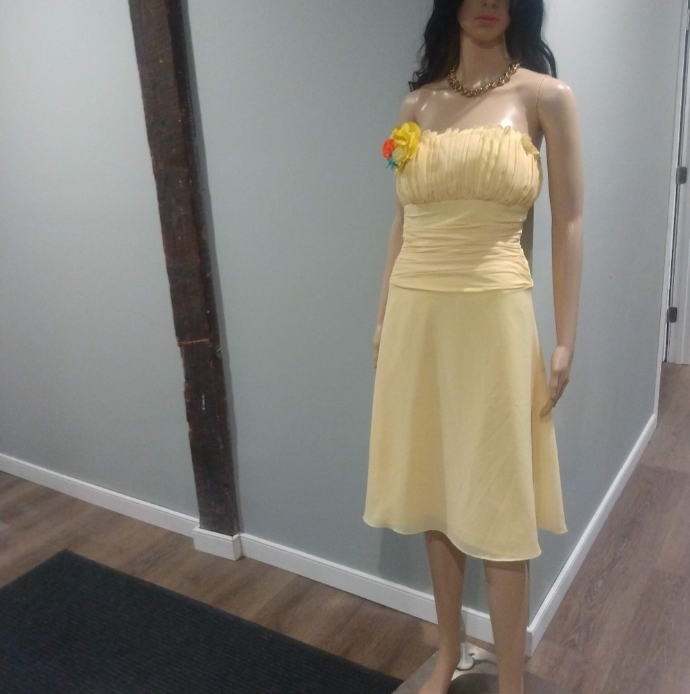 B2 Yellow Pleated Strapless Dress